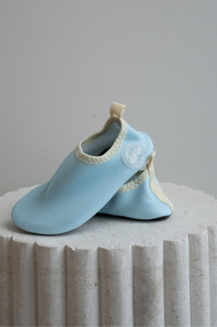 "Bubblegum" Water shoes