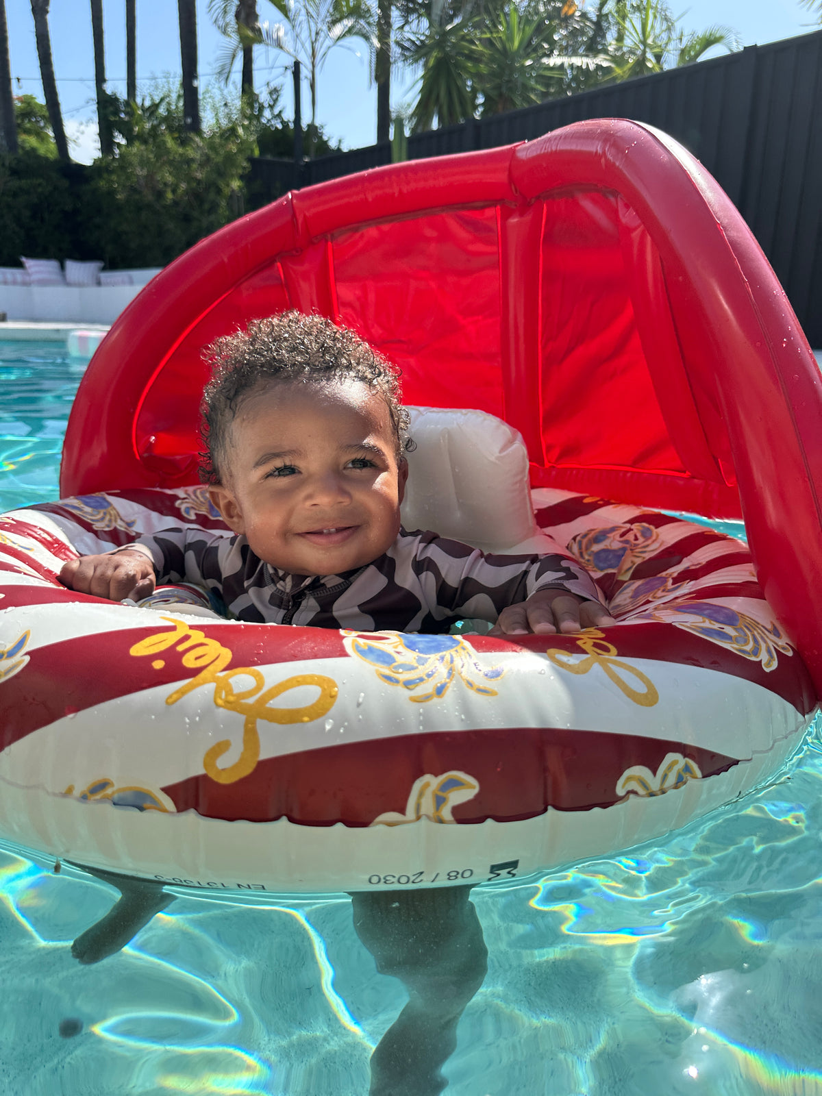 Baby floats