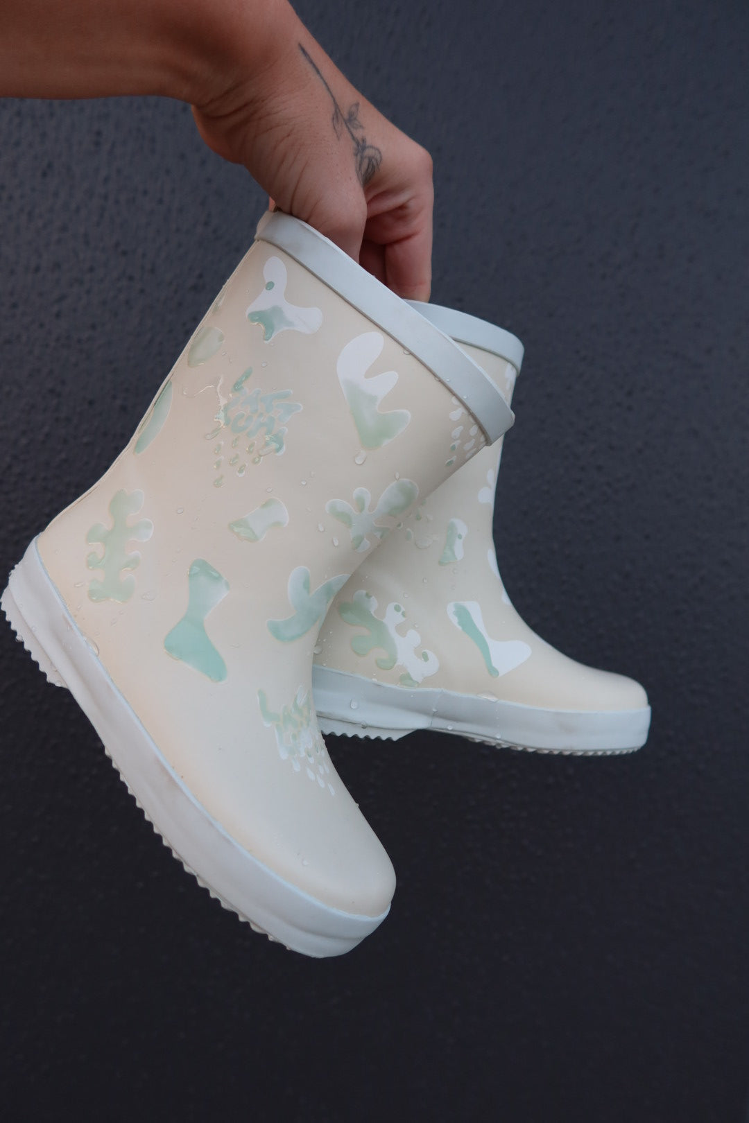 Perfectly Imperfect Colour Changing Gumboots